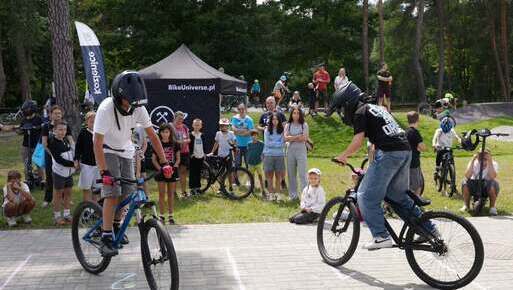 Zdjęcie do Pokaz trik&oacute;w na pumptracku w Kozienicach
