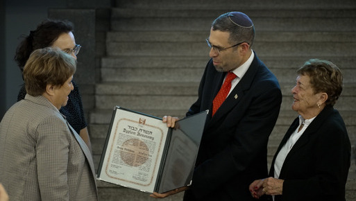 Zdjęcie do Sprawiedliwa Wśr&oacute;d Narod&oacute;w Świata