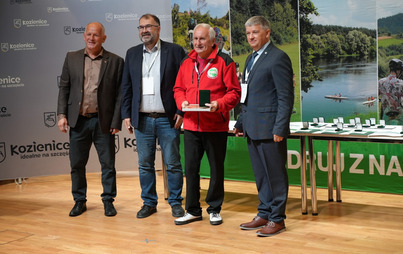 Zdjęcie do 60 lat kozienickiego oddziału PTTK